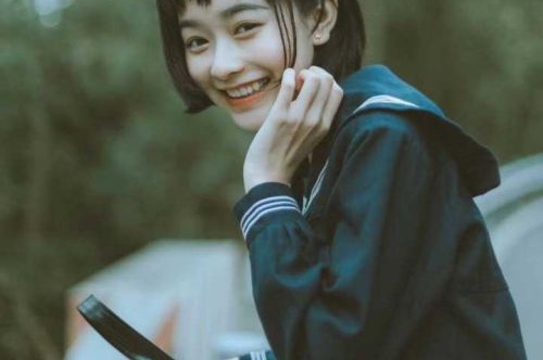 如何在手機上創(chuàng)建一個自己的網站